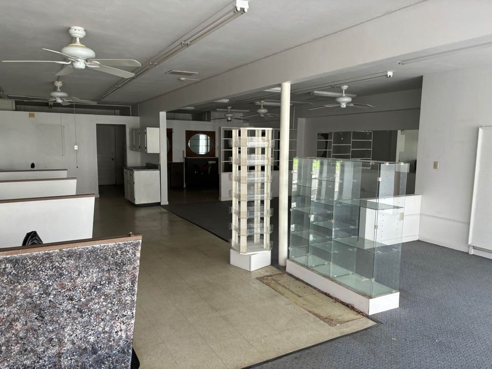 Beautiful Retail space